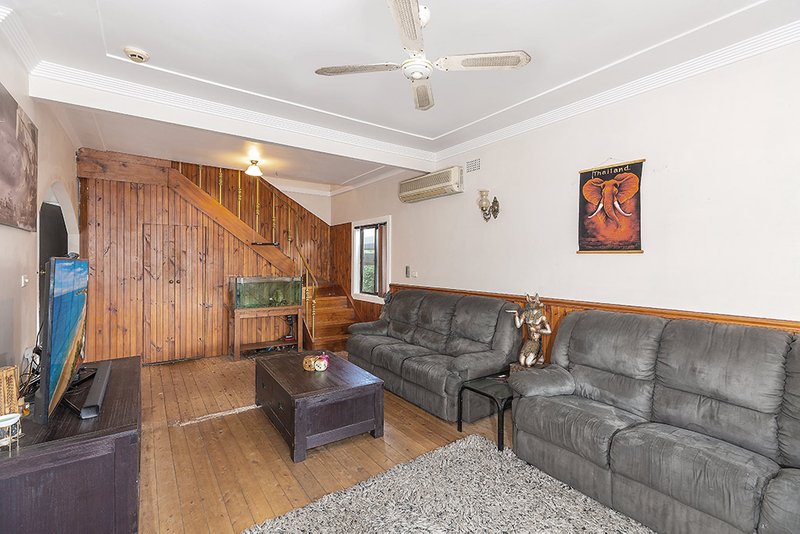 Photo - 10 Norfolk St , Cardiff NSW 2285 - Image 3