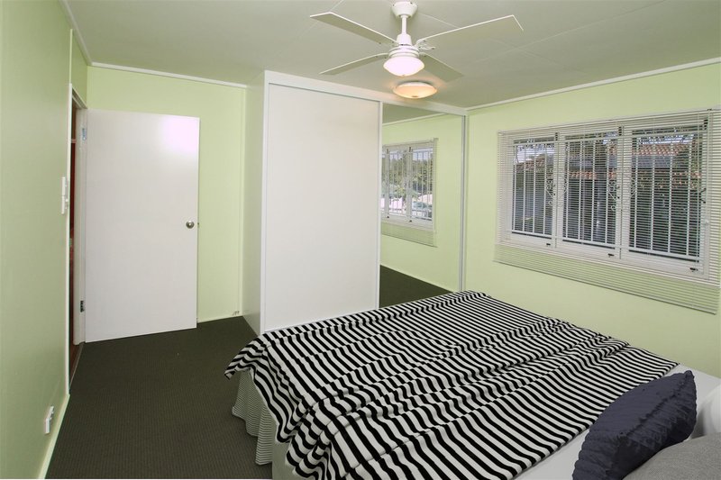 Photo - 10 Norma Street, Inala QLD 4077 - Image 5