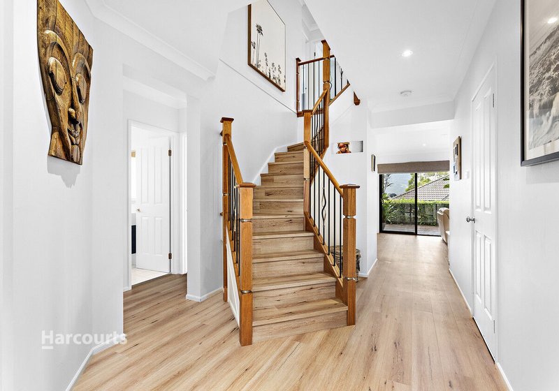 Photo - 10 Norman Clark Crescent, Horsley NSW 2530 - Image 5