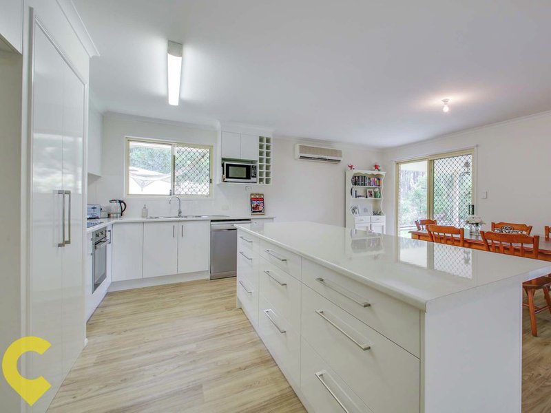 Photo - 10 Norman Place, Bray Park QLD 4500 - Image 4