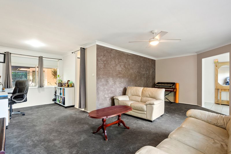 Photo - 10 Normanby Place, Albion Park NSW 2527 - Image 4
