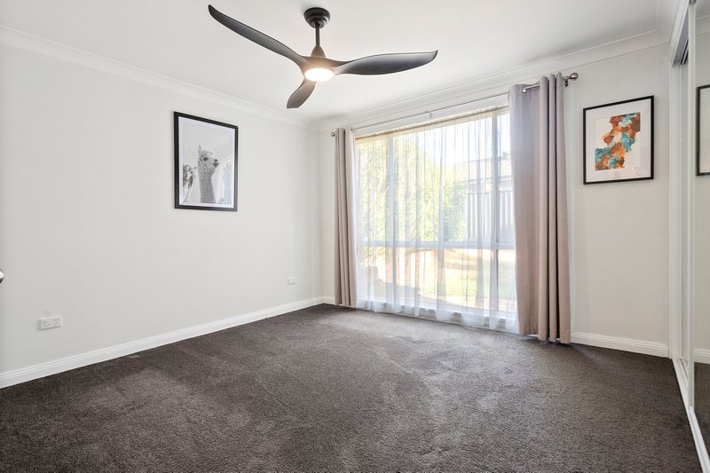 Photo - 10 Normanby Place, Albion Park NSW 2527 - Image 6