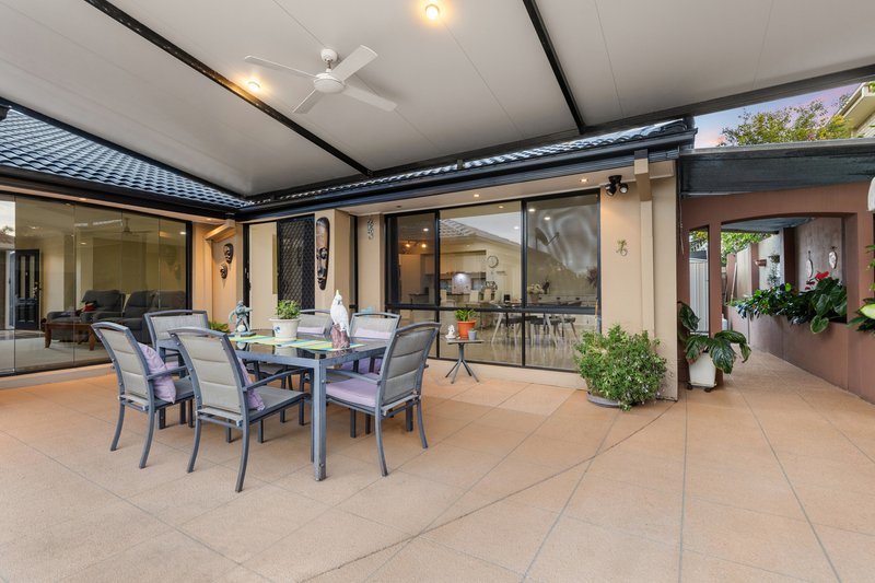 Photo - 10 Northlakes Drive, Elanora QLD 4221 - Image 17