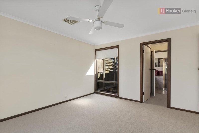 Photo - 10 Nungamoora Street, Hallett Cove SA 5158 - Image 10