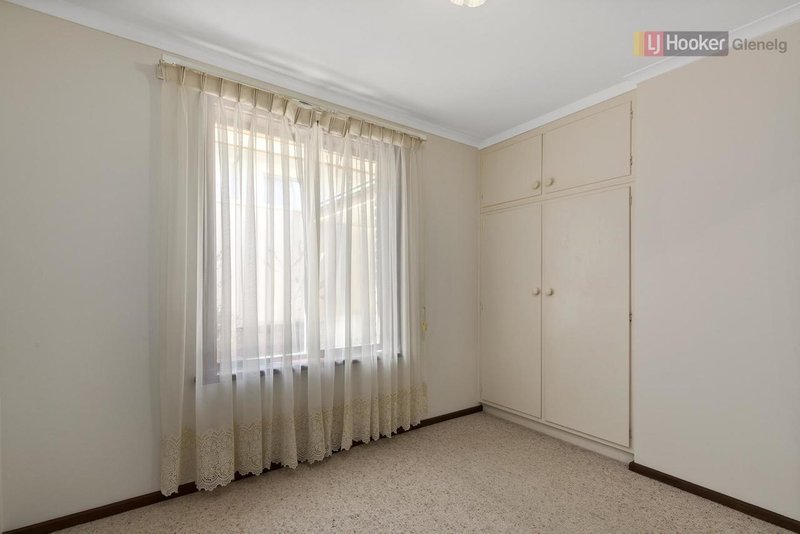 Photo - 10 Nungamoora Street, Hallett Cove SA 5158 - Image 12