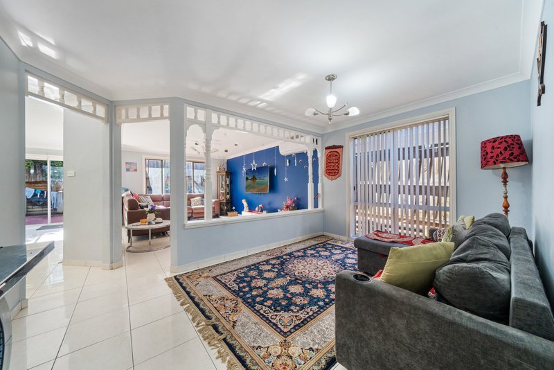 Photo - 10 Nutmeg Close, Casula NSW 2170 - Image 6