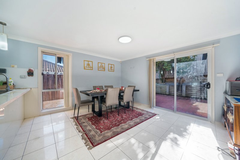 Photo - 10 Nutmeg Close, Casula NSW 2170 - Image 10