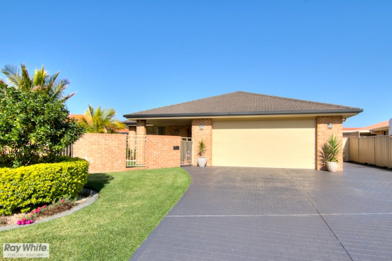 10 Nuwarra Circuit, Forster NSW 2428