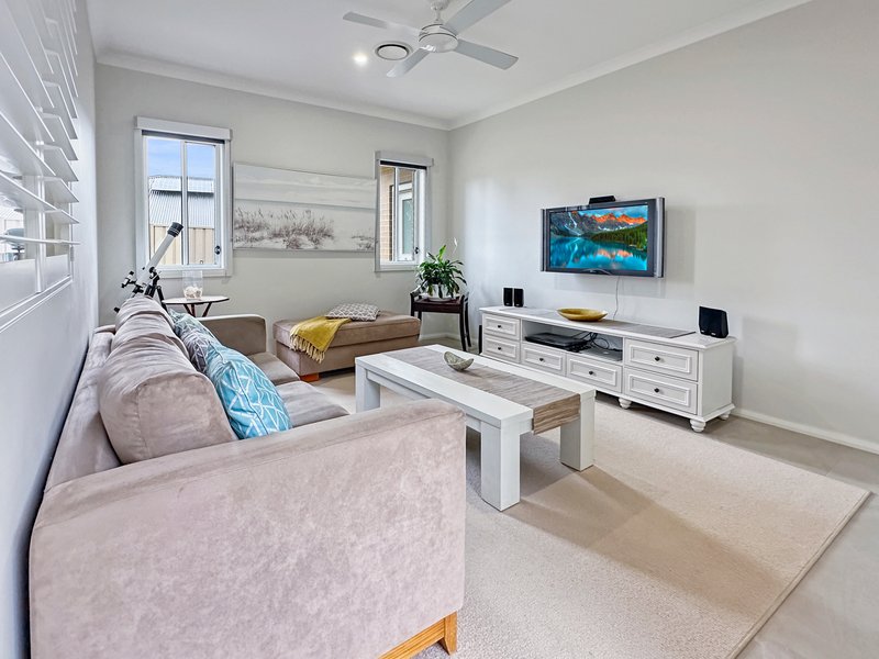 Photo - 10 Nuyen Place, Long Beach NSW 2536 - Image 5