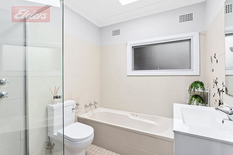 Photo - 10 Nymboida Crescent, Sylvania Waters NSW 2224 - Image 6