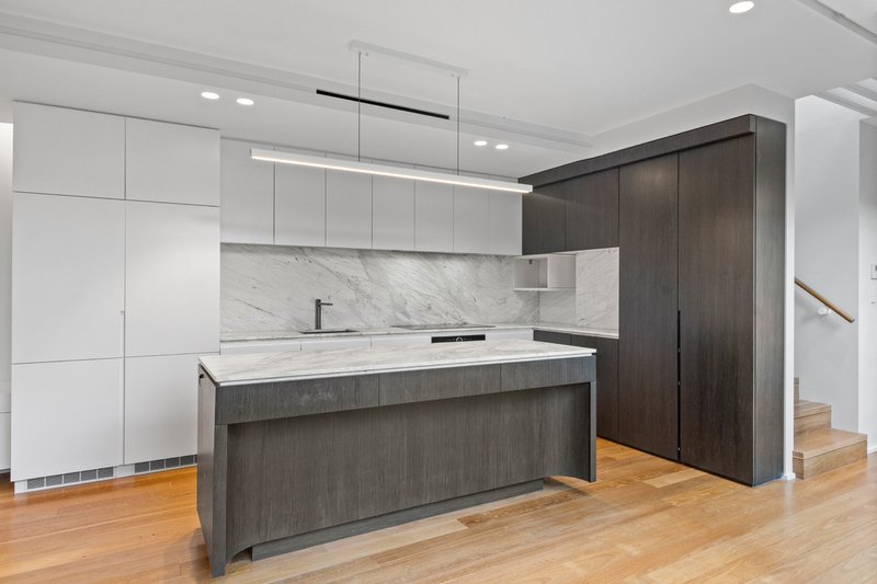 Photo - 10 Oak Street, North Sydney NSW 2060 - Image 3
