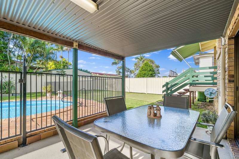 Photo - 10 Oakview Court, Kallangur QLD 4503 - Image 16