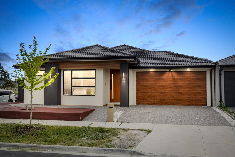 Photo - 10 Oaky Street, Donnybrook VIC 3064 - Image 18