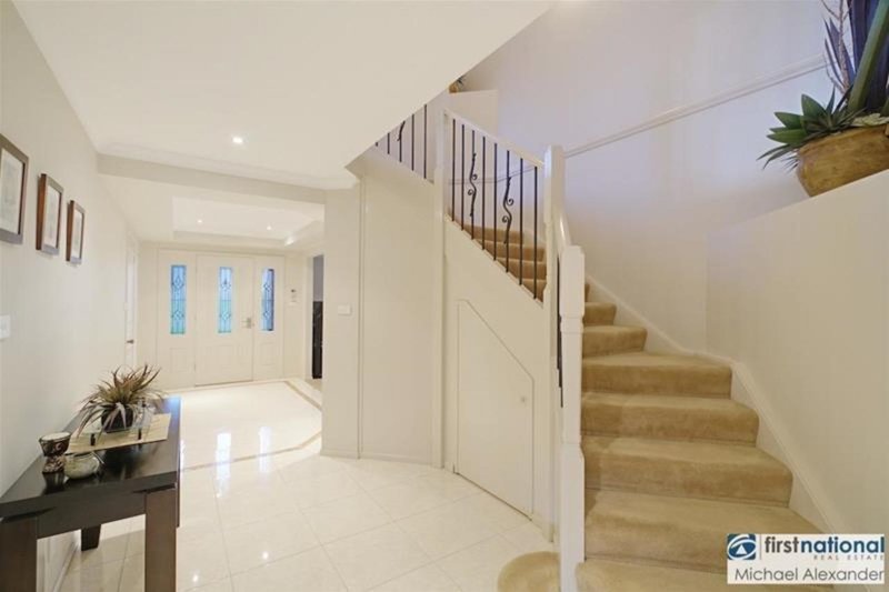 Photo - 10 Oatley Circuit, Harrington Park NSW 2567 - Image 2