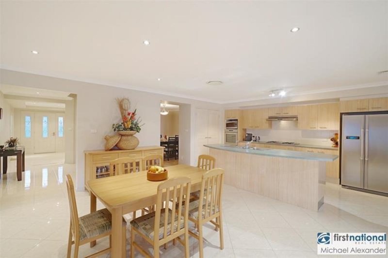 Photo - 10 Oatley Circuit, Harrington Park NSW 2567 - Image 5