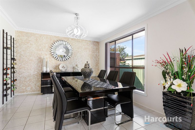 Photo - 10 Oberon Boulevard, Campbellfield VIC 3061 - Image 5