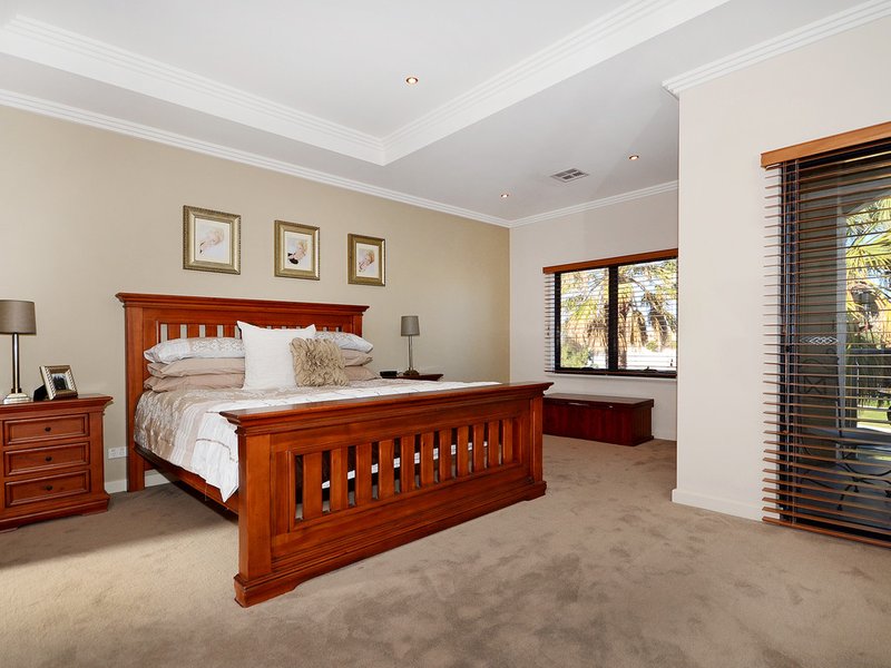 Photo - 10 Ocean Falls Boulevard, Mindarie WA 6030 - Image 19