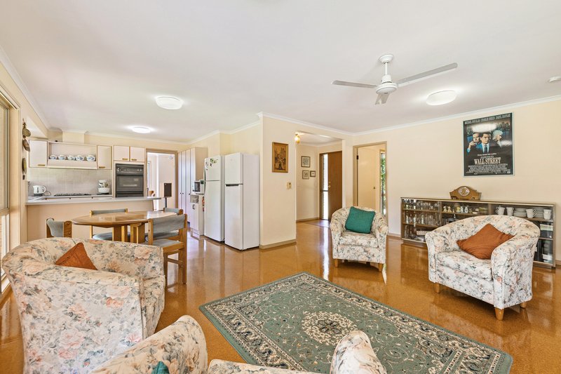 Photo - 10 Ocola Drive, Tamborine Mountain QLD 4272 - Image 4