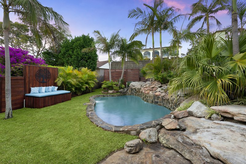 Photo - 10 Ogilvy Road, Clontarf NSW 2093 - Image 3