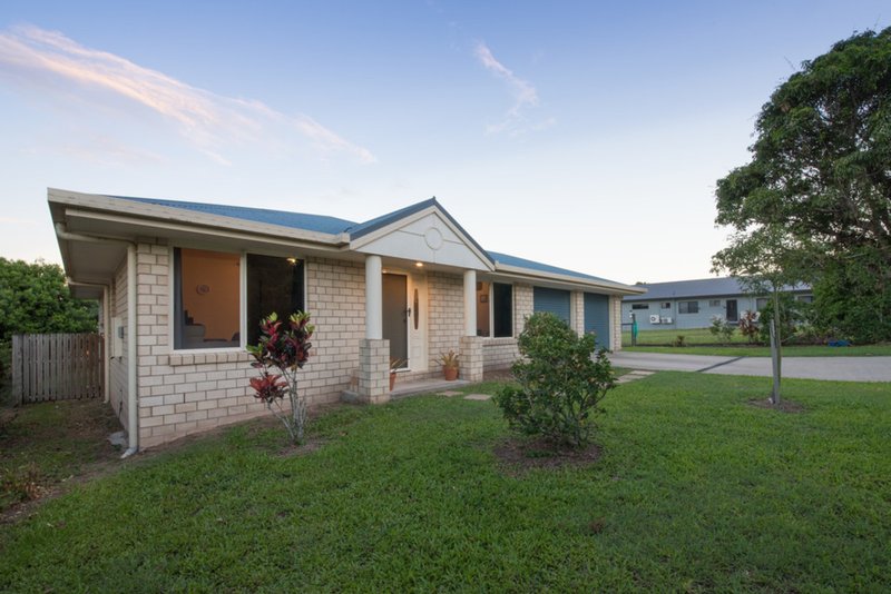 Photo - 10 O'Hanlon Crescent, Mount Julian QLD 4800 - Image 2