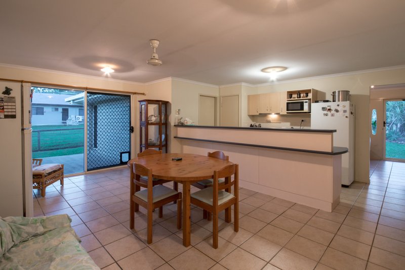 Photo - 10 O'Hanlon Crescent, Mount Julian QLD 4800 - Image 3