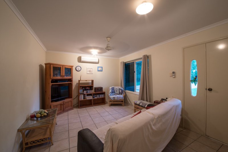 Photo - 10 O'Hanlon Crescent, Mount Julian QLD 4800 - Image 5