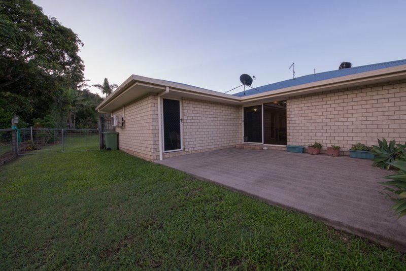 Photo - 10 O'Hanlon Crescent, Mount Julian QLD 4800 - Image 12