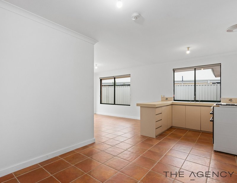 Photo - 10 O'Leary Place, Redcliffe WA 6104 - Image 6