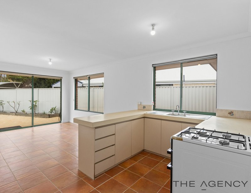 Photo - 10 O'Leary Place, Redcliffe WA 6104 - Image 10