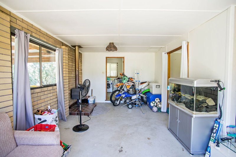 Photo - 10 Omaru Crescent, Taree NSW 2430 - Image 8