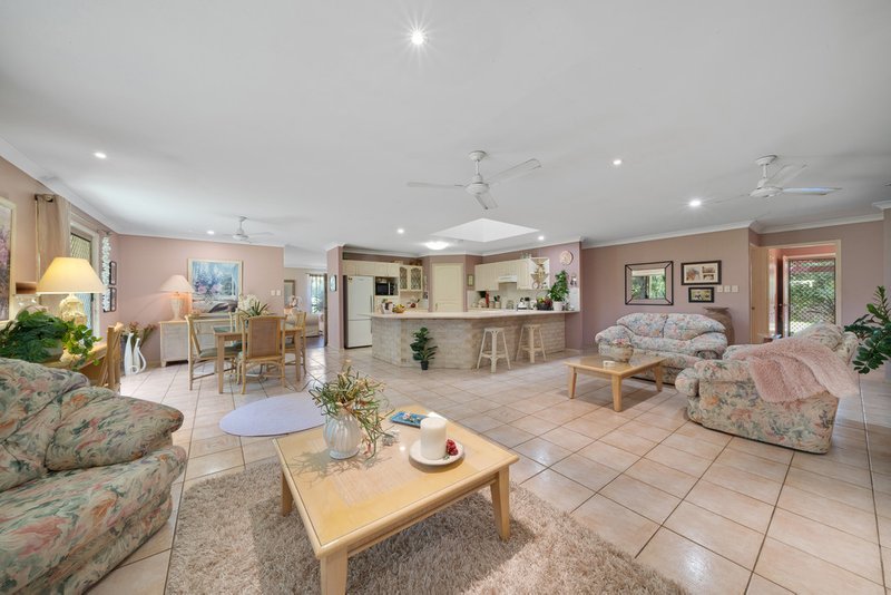 Photo - 10 Ophelia Crescent, Eatons Hill QLD 4037 - Image 9