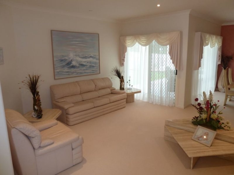 Photo - 10 Oriana Close, Forster NSW 2428 - Image 7