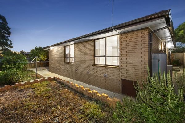 Photo - 10 Orloff Close, Clayton South VIC 3169 - Image 7