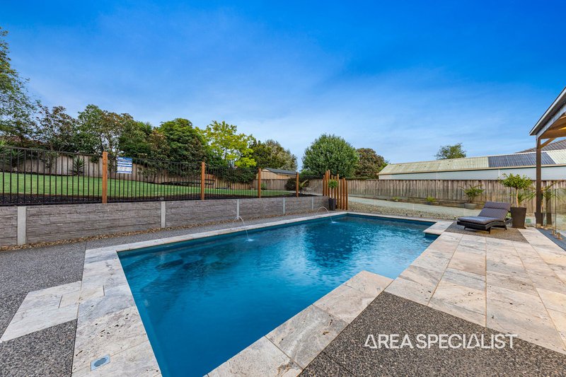 Photo - 10 Overland Rise, Pakenham VIC 3810 - Image 16