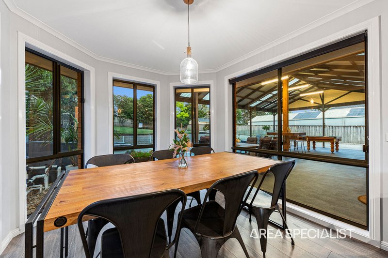 Photo - 10 Overland Rise, Pakenham VIC 3810 - Image 27