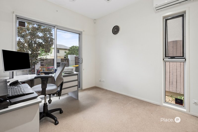 Photo - 10 Ovey Street, Morningside QLD 4170 - Image 6