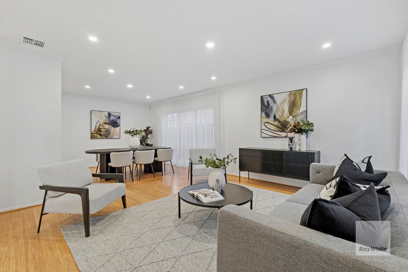 Photo - 10 Pacific Place, Taylors Lakes VIC 3038 - Image 2