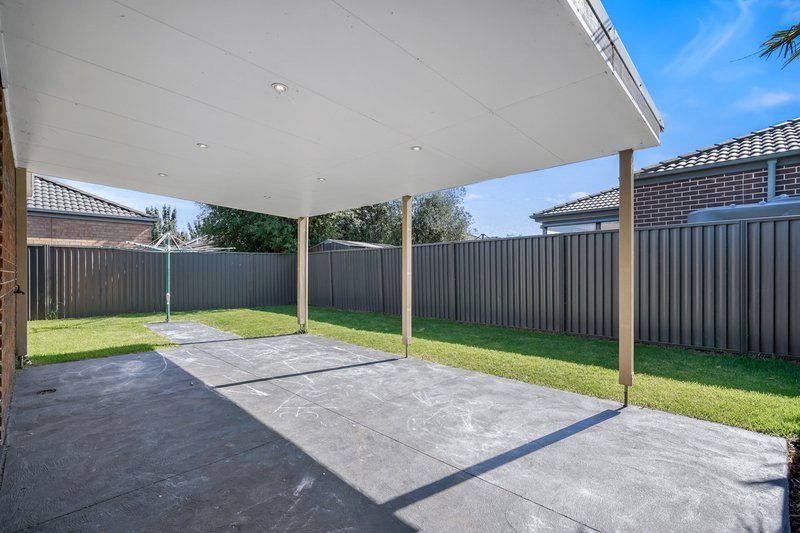 Photo - 10 Page Close, Pakenham VIC 3810 - Image 13