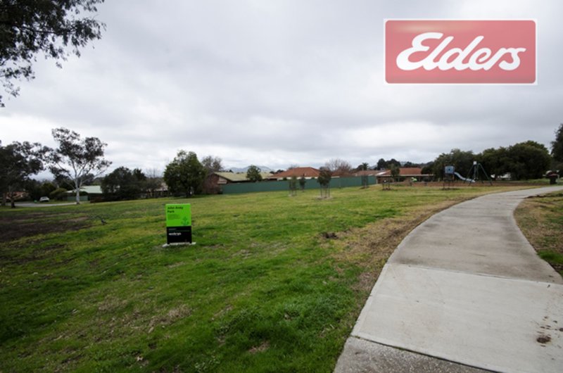 Photo - 10 Page Court, Wodonga VIC 3690 - Image 24