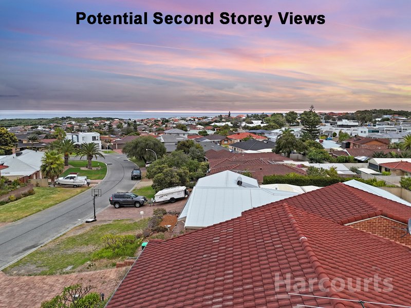 Photo - 10 Palari Road, Ocean Reef WA 6027 - Image 3