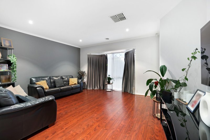 Photo - 10 Palm Street, Hoppers Crossing VIC 3029 - Image 6