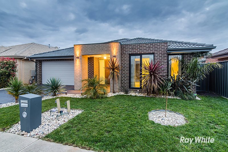 10 Pandora Drive, Cranbourne West VIC 3977