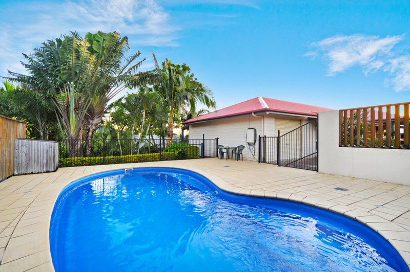 Photo - 10 Panoramic Court, Cannonvale QLD 4802 - Image 2