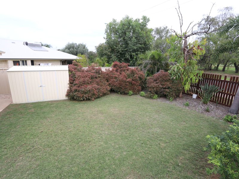 Photo - 10 Paperbark Place, Emerald QLD 4720 - Image 21