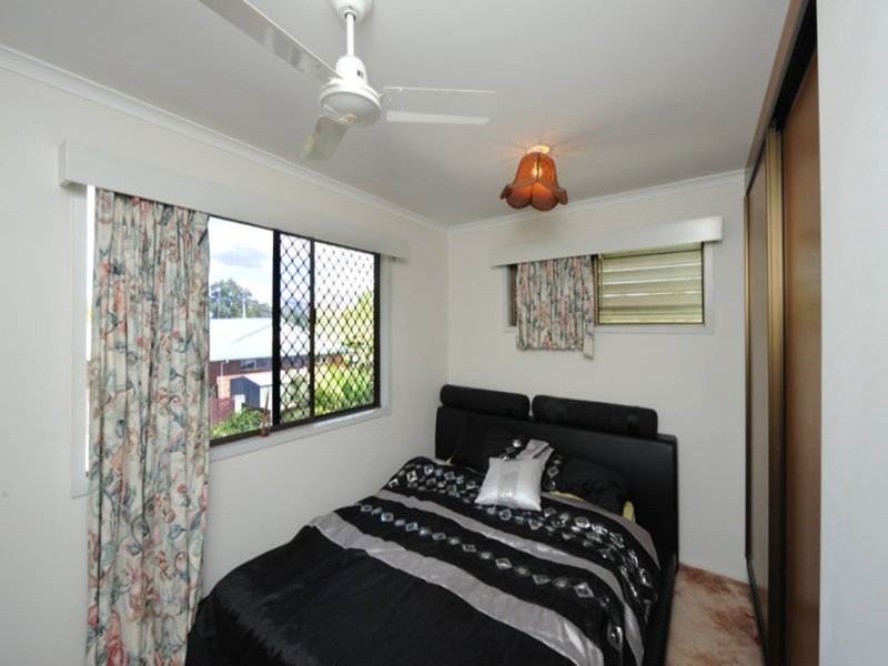 Photo - 10 Paperbark Street, Kin Kora QLD 4680 - Image 5