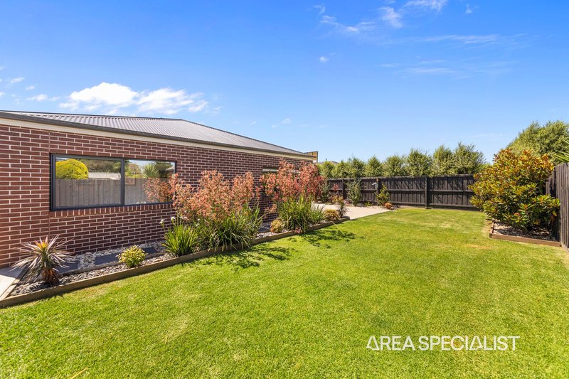 Photo - 10 Papley Avenue, Lang Lang VIC 3984 - Image 12