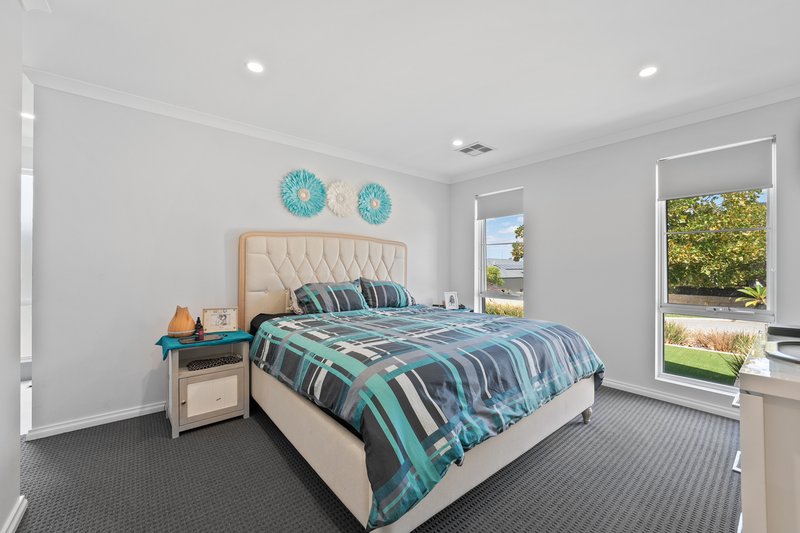 Photo - 10 Paramount Boulevard, Baldivis WA 6171 - Image 14