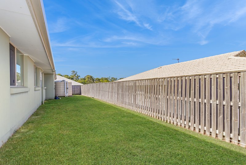 Photo - 10 Parkhill Avenue, Wondunna QLD 4655 - Image 16