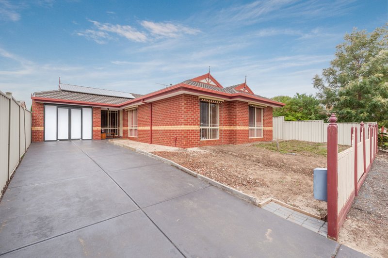 10 Parkin Avenue, Caroline Springs VIC 3023