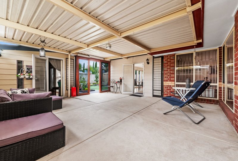 Photo - 10 Parkin Avenue, Caroline Springs VIC 3023 - Image 12